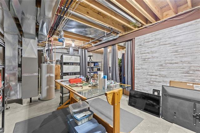 11576 S Waterford Drive, Olathe, KS 66061