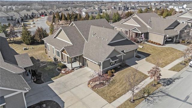 11576 S Waterford Drive, Olathe, KS 66061