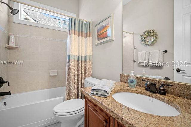 377 Dogwood Ln, Hardeeville, SC 29927