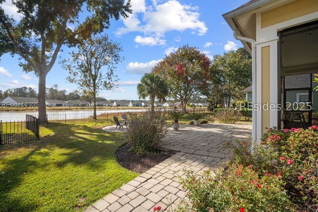 377 Dogwood Ln, Hardeeville, SC 29927