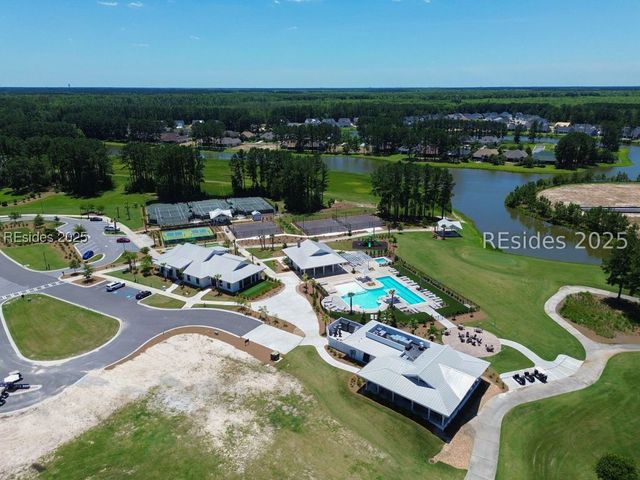 377 Dogwood Ln, Hardeeville, SC 29927