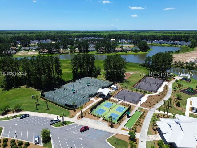 377 Dogwood Ln, Hardeeville, SC 29927