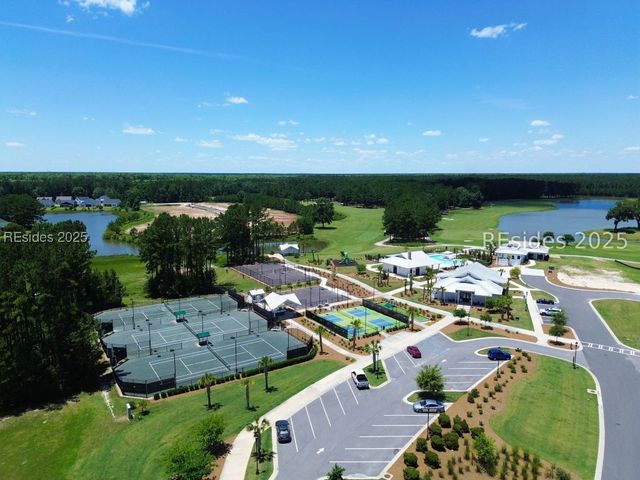 377 Dogwood Ln, Hardeeville, SC 29927