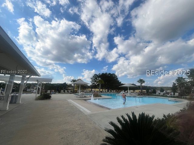 377 Dogwood Ln, Hardeeville, SC 29927