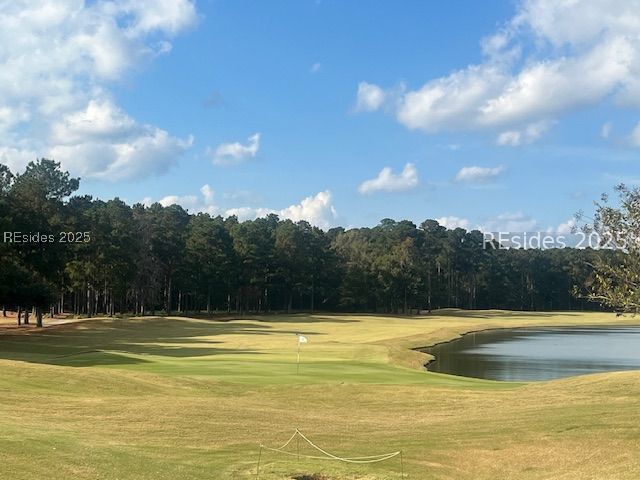 377 Dogwood Ln, Hardeeville, SC 29927