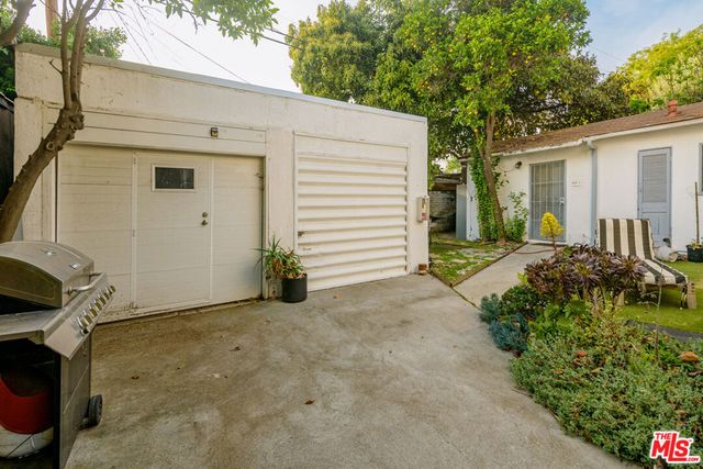 1145 Poinsettia Drive, Los Angeles, CA 90046