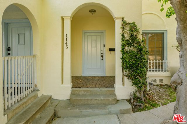 1145 Poinsettia Drive, Los Angeles, CA 90046