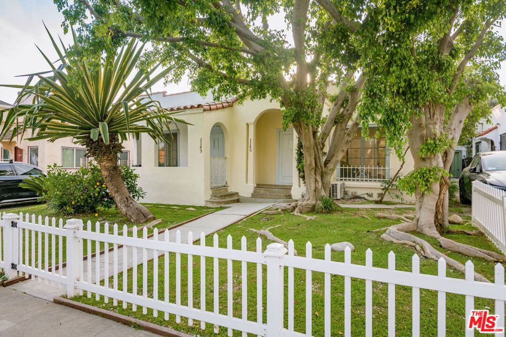 1145 Poinsettia Drive, Los Angeles, CA 90046