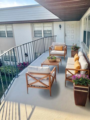 150 WINDTREE LANE 150, Winter Garden, FL 34787