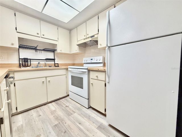 150 WINDTREE LANE 150, Winter Garden, FL 34787