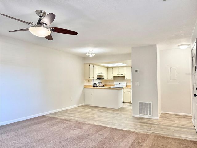 150 WINDTREE LANE 150, Winter Garden, FL 34787