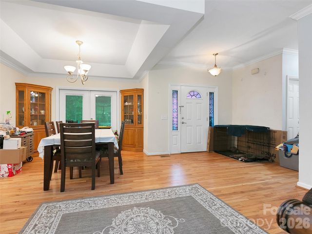 166 Virginia Brock Road, Lake Toxaway, NC 28747