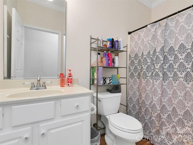166 Virginia Brock Road, Lake Toxaway, NC 28747