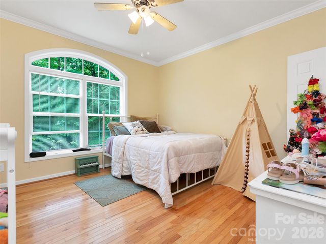 166 Virginia Brock Road, Lake Toxaway, NC 28747