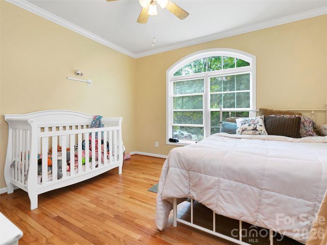 166 Virginia Brock Road, Lake Toxaway, NC 28747