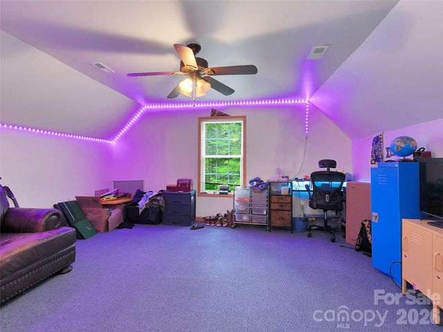166 Virginia Brock Road, Lake Toxaway, NC 28747