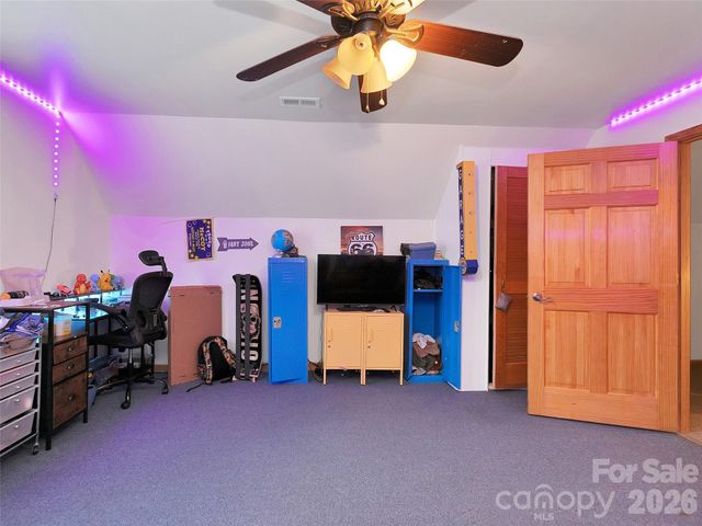 166 Virginia Brock Road, Lake Toxaway, NC 28747