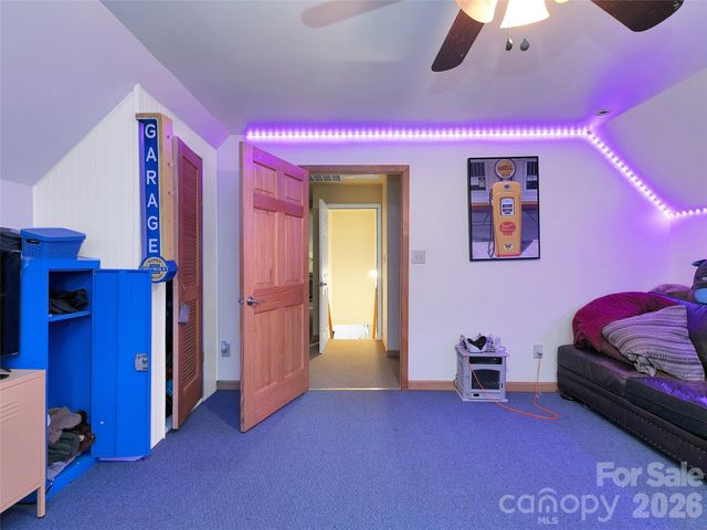 166 Virginia Brock Road, Lake Toxaway, NC 28747