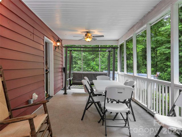 166 Virginia Brock Road, Lake Toxaway, NC 28747