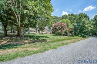 9120 Berry Patch Dr, Chesterfield, VA 23832