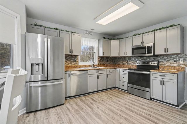 10881 Hoffman Road, Three Rivers, MI 49093