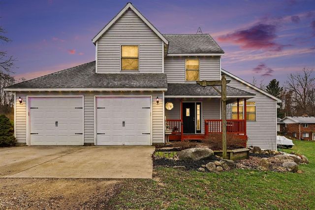 10881 Hoffman Road, Three Rivers, MI 49093