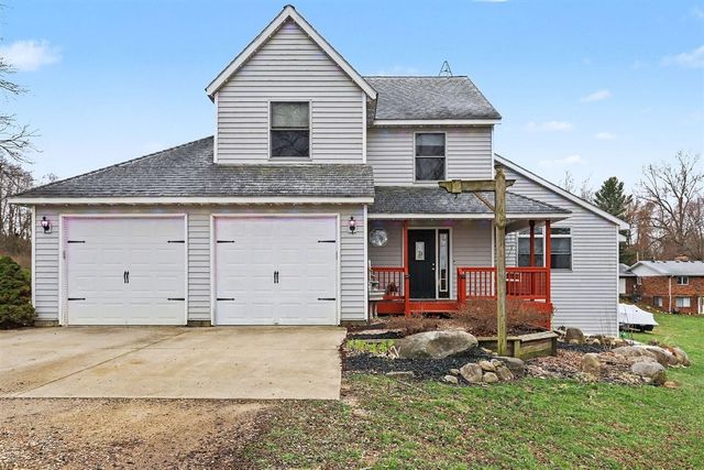 10881 Hoffman Road, Three Rivers, MI 49093