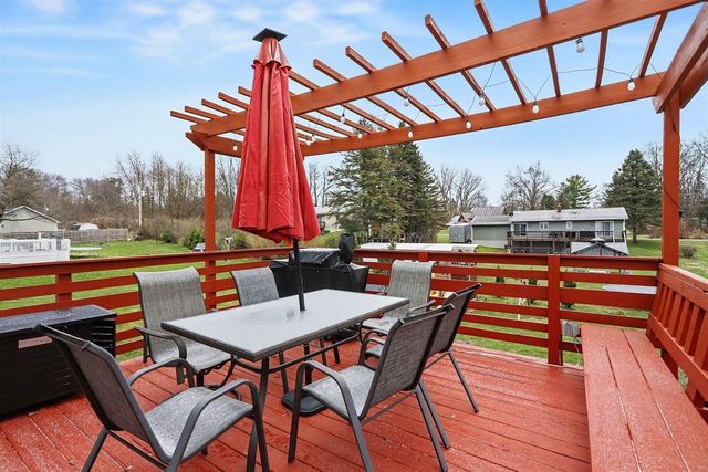 10881 Hoffman Road, Three Rivers, MI 49093