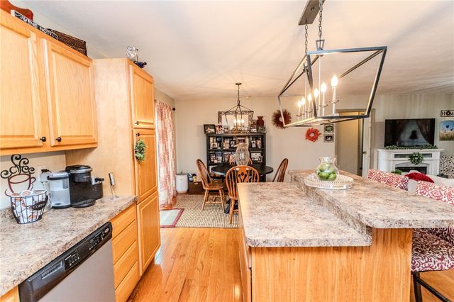 112 Colonial Ln, North Union Twp, PA 15401