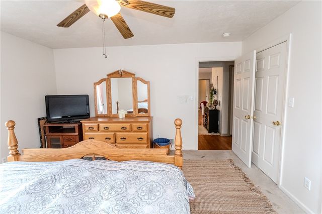 112 Colonial Ln, North Union Twp, PA 15401