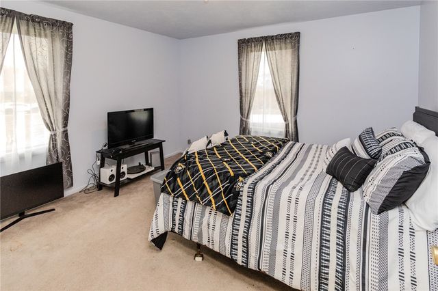 112 Colonial Ln, North Union Twp, PA 15401