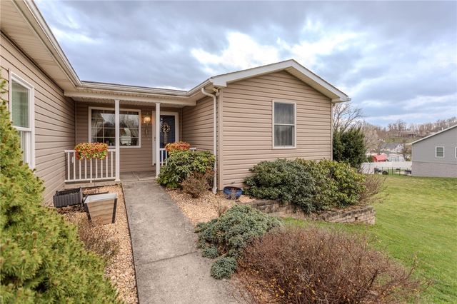 112 Colonial Ln, North Union Twp, PA 15401