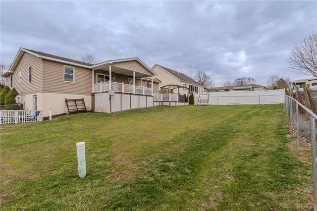 112 Colonial Ln, North Union Twp, PA 15401