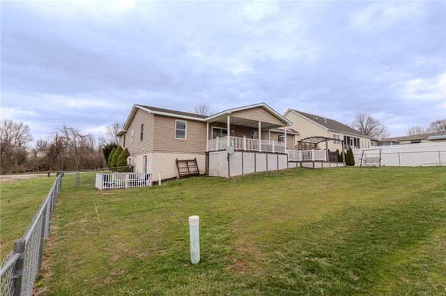 112 Colonial Ln, North Union Twp, PA 15401
