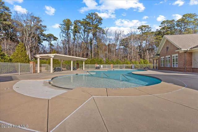 542 Golden Villas Drive, Rocky Mount, NC 27804