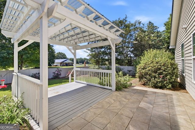 304 Victory Circle, Commerce, GA 30529