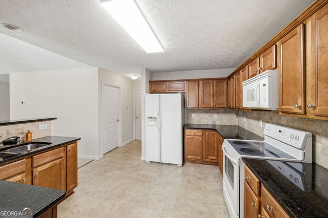 304 Victory Circle, Commerce, GA 30529