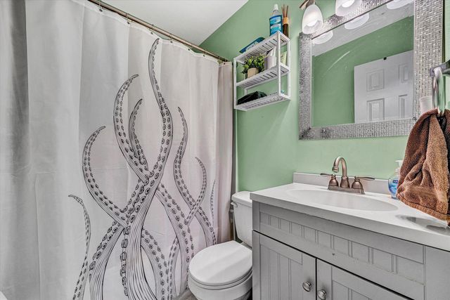 7929 Whistler DR, Roanoke, VA 24018