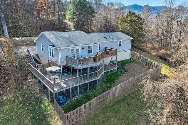 7929 Whistler DR, Roanoke, VA 24018