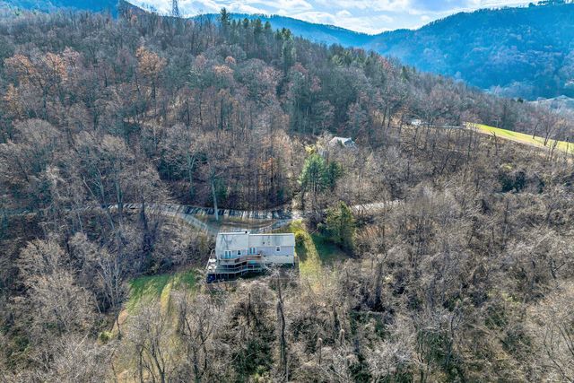 7929 Whistler DR, Roanoke, VA 24018