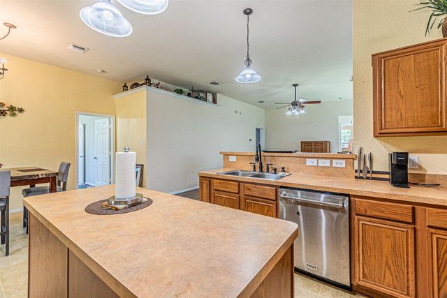 609 Tracy Drive, Azle, TX 76020