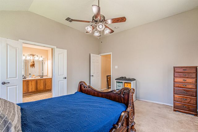 609 Tracy Drive, Azle, TX 76020