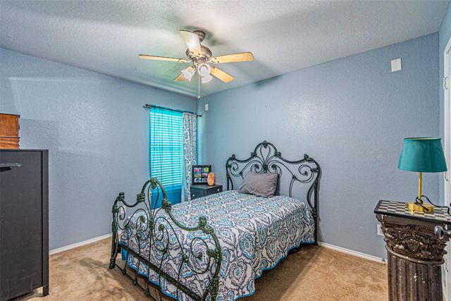 609 Tracy Drive, Azle, TX 76020