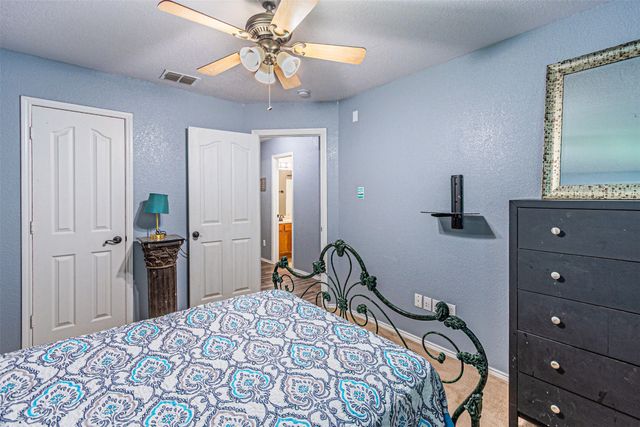 609 Tracy Drive, Azle, TX 76020