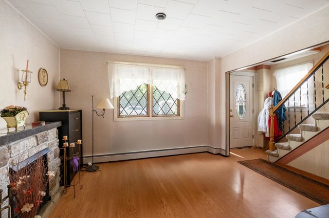 13 2nd Street, Gorham, NH 03581