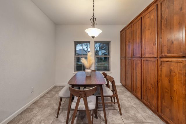 108 Bright Eyes Ct, Roseville, CA 95747