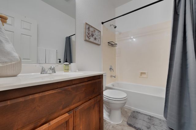 108 Bright Eyes Ct, Roseville, CA 95747