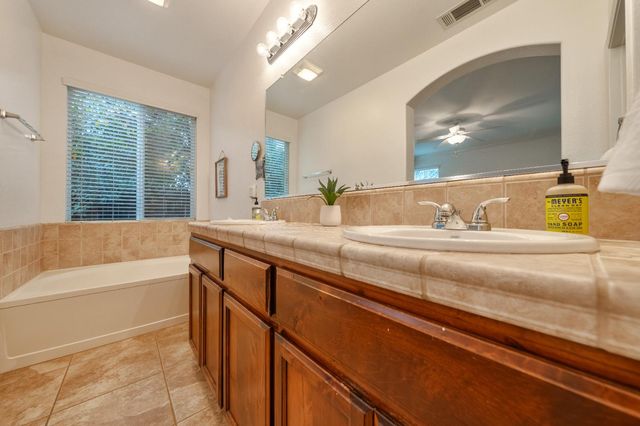 108 Bright Eyes Ct, Roseville, CA 95747