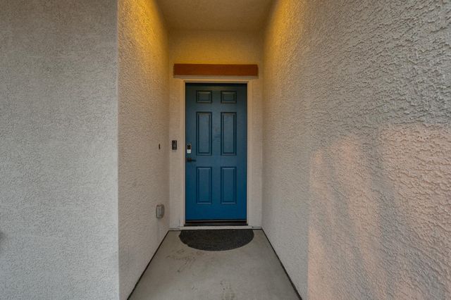 108 Bright Eyes Ct, Roseville, CA 95747