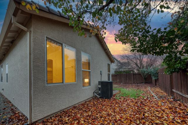 108 Bright Eyes Ct, Roseville, CA 95747